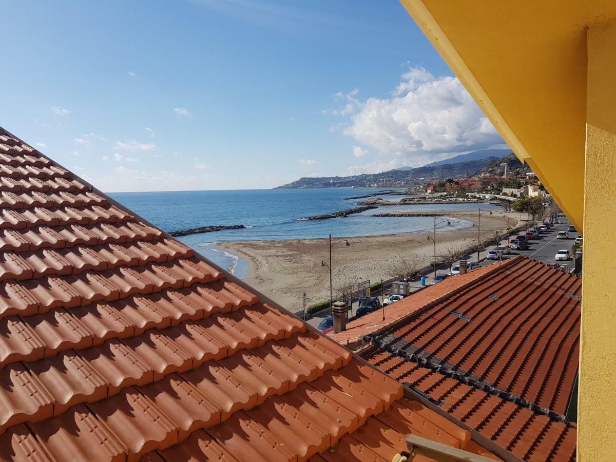 Il Convento Sul Mare Villa Santo Stefano al Mare Exterior photo
